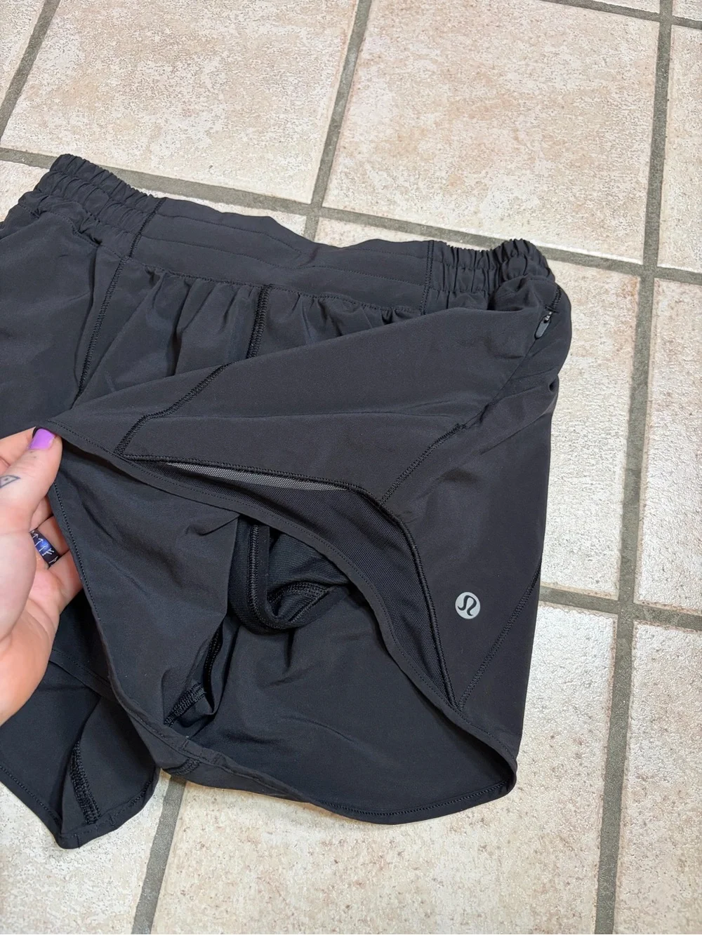 Lululemon Hotty Hot Short *4